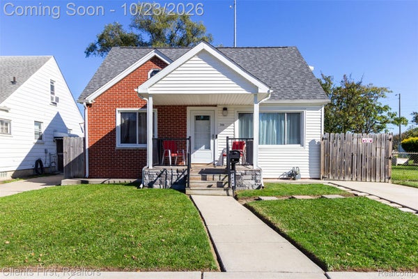 7414 ASHTON AVE, DETROIT, MI 48228 - Image a80de3f5ebb0c2147d824d7943ce4a8b/3680742641
