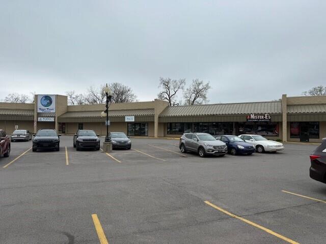 16-110 E Main Street 50