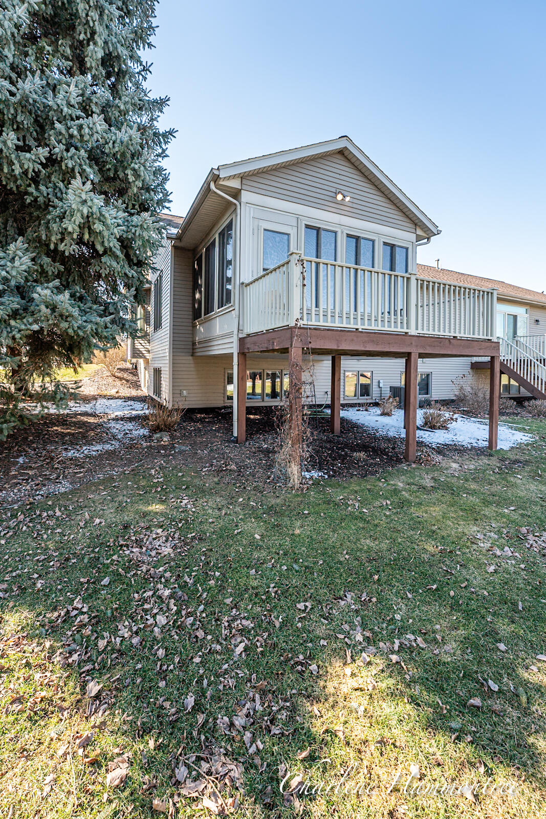 6352 Livingston Court