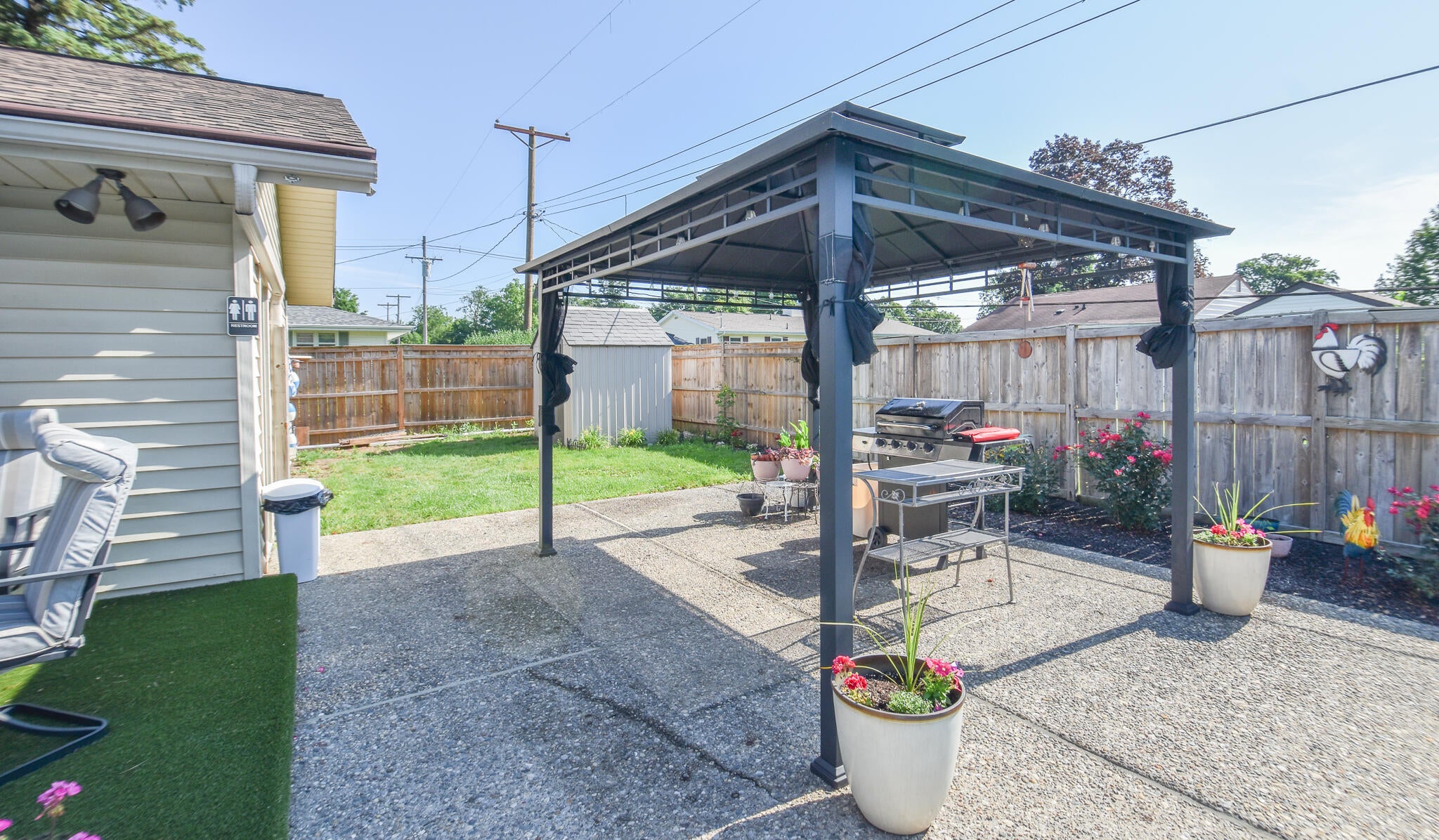 210 Maplecrest Street