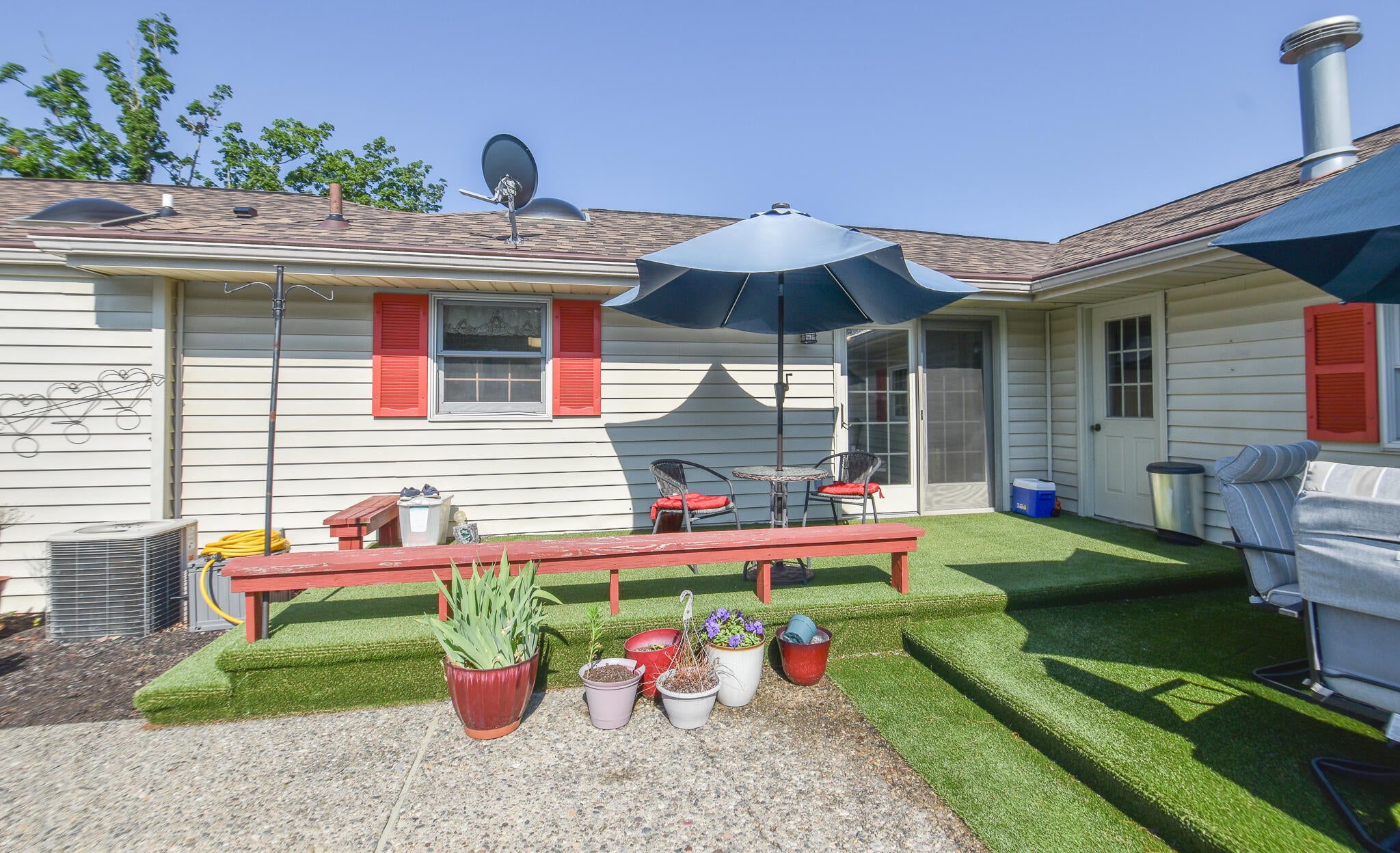 210 Maplecrest Street