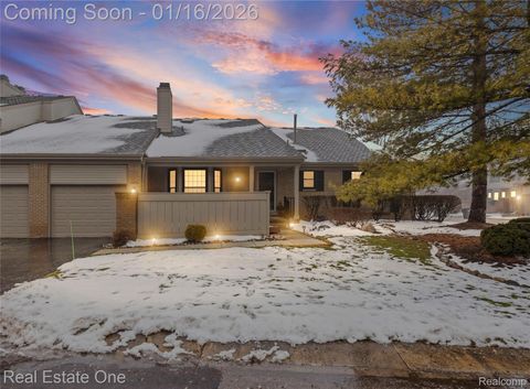 29441 Regents Pointe Farmington Hills City MI 48331