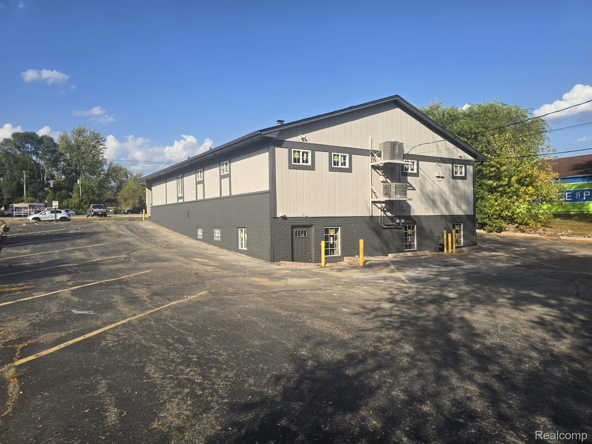 1095 W Huron Street