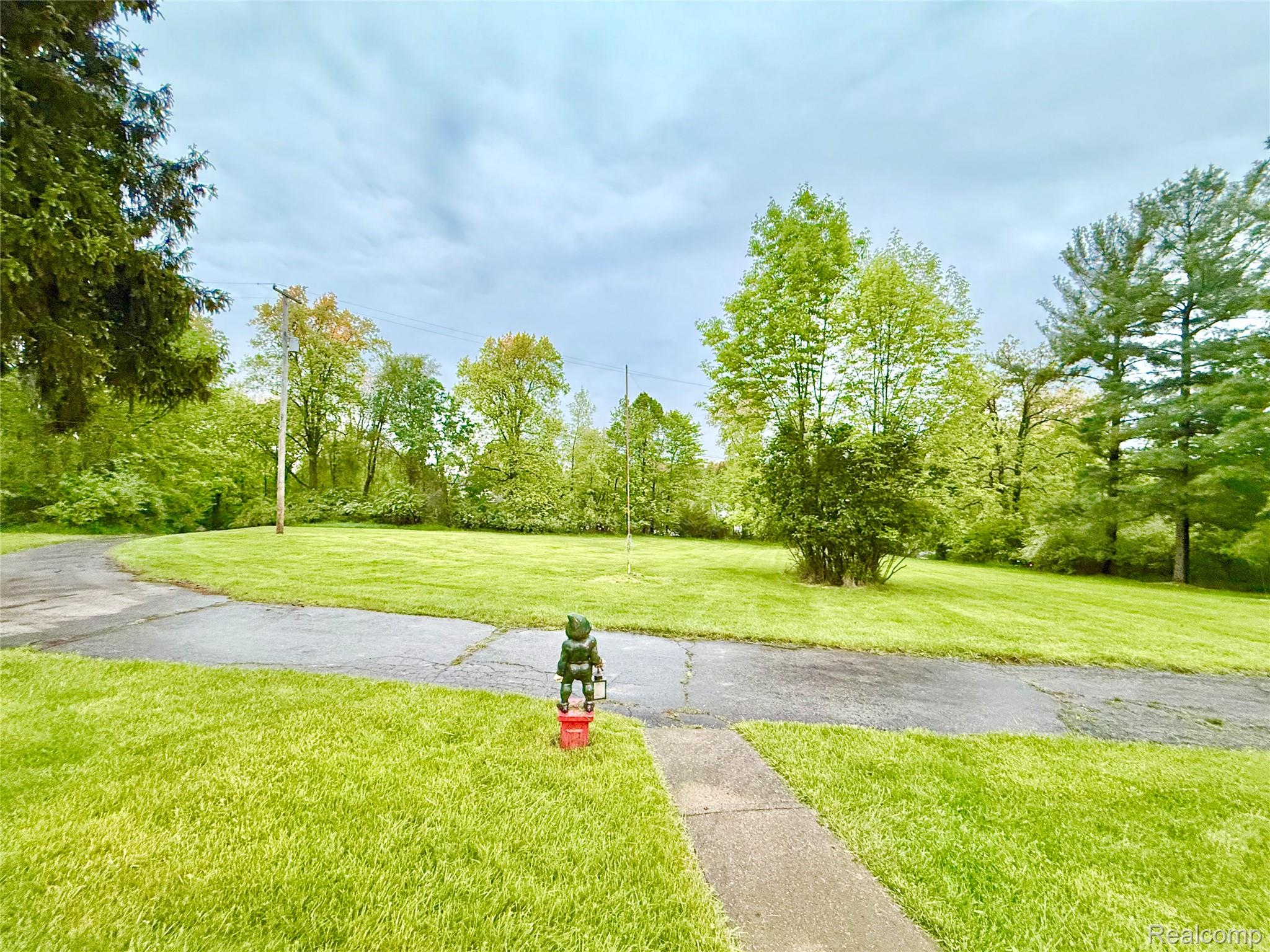 7590 Dean Road