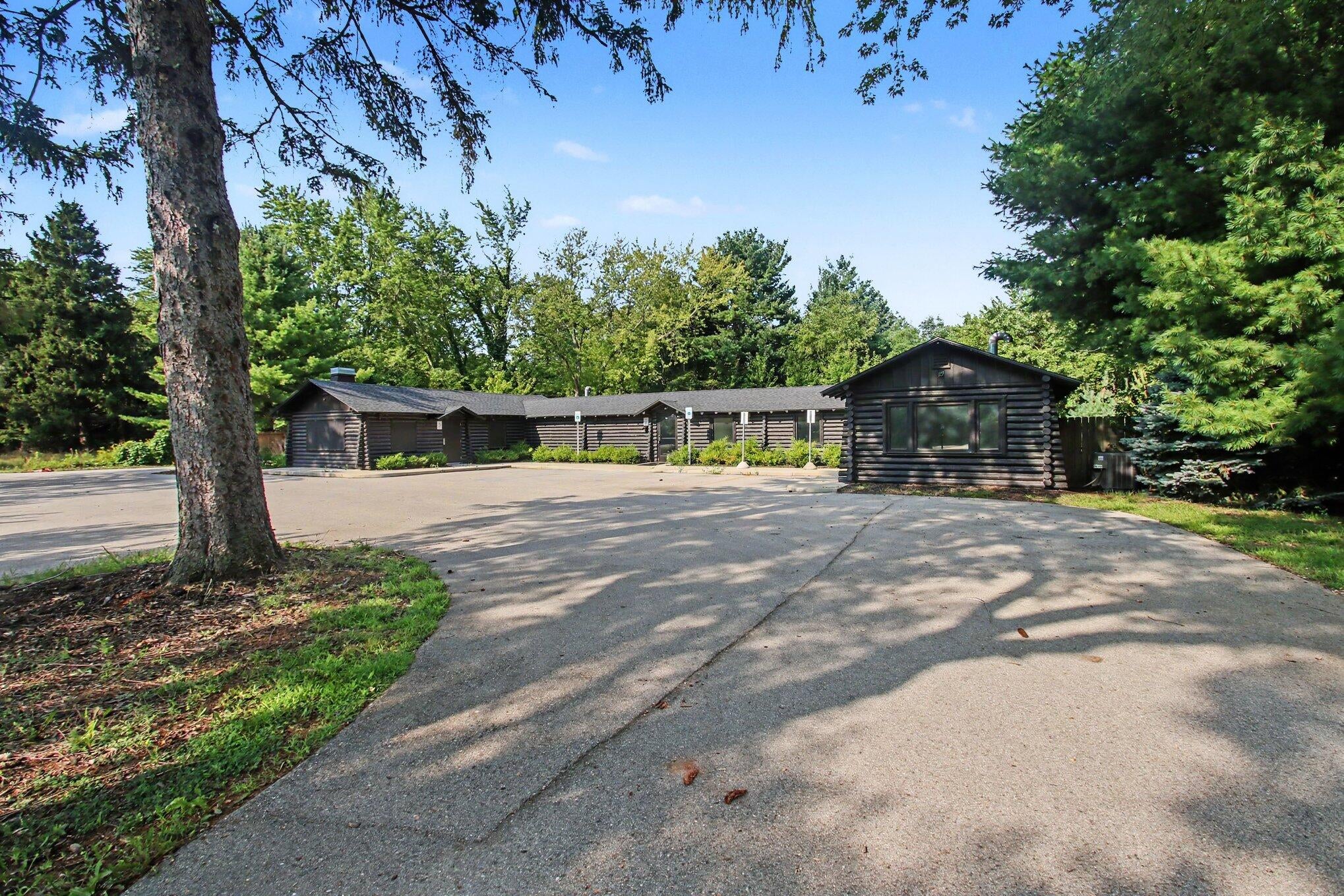 2790 Blue Star Highway