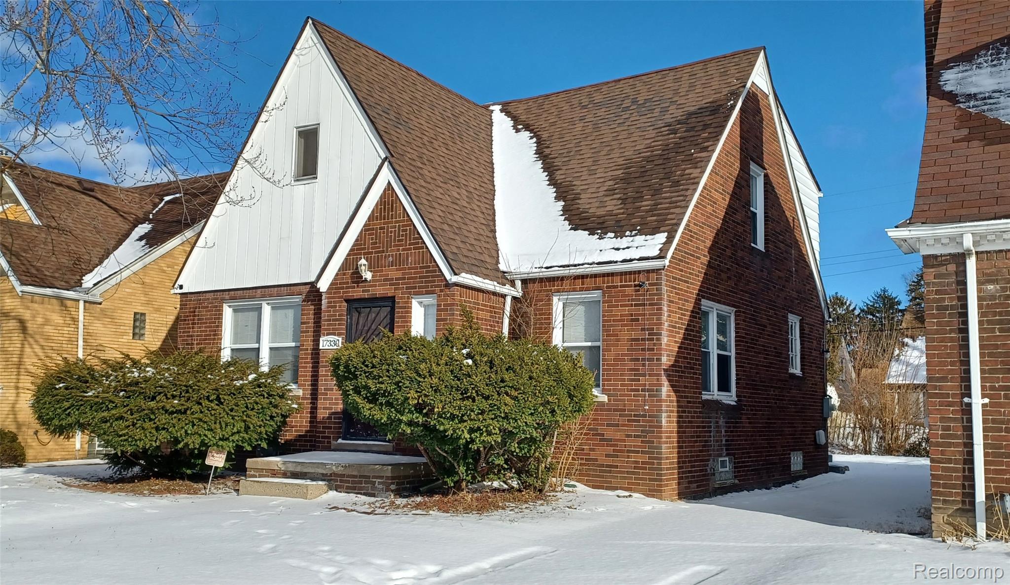 17330 Strathmoor Street