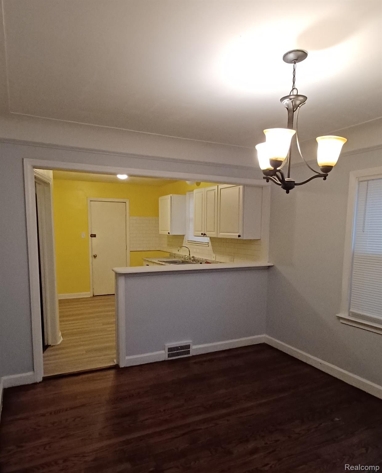 17330 Strathmoor Street