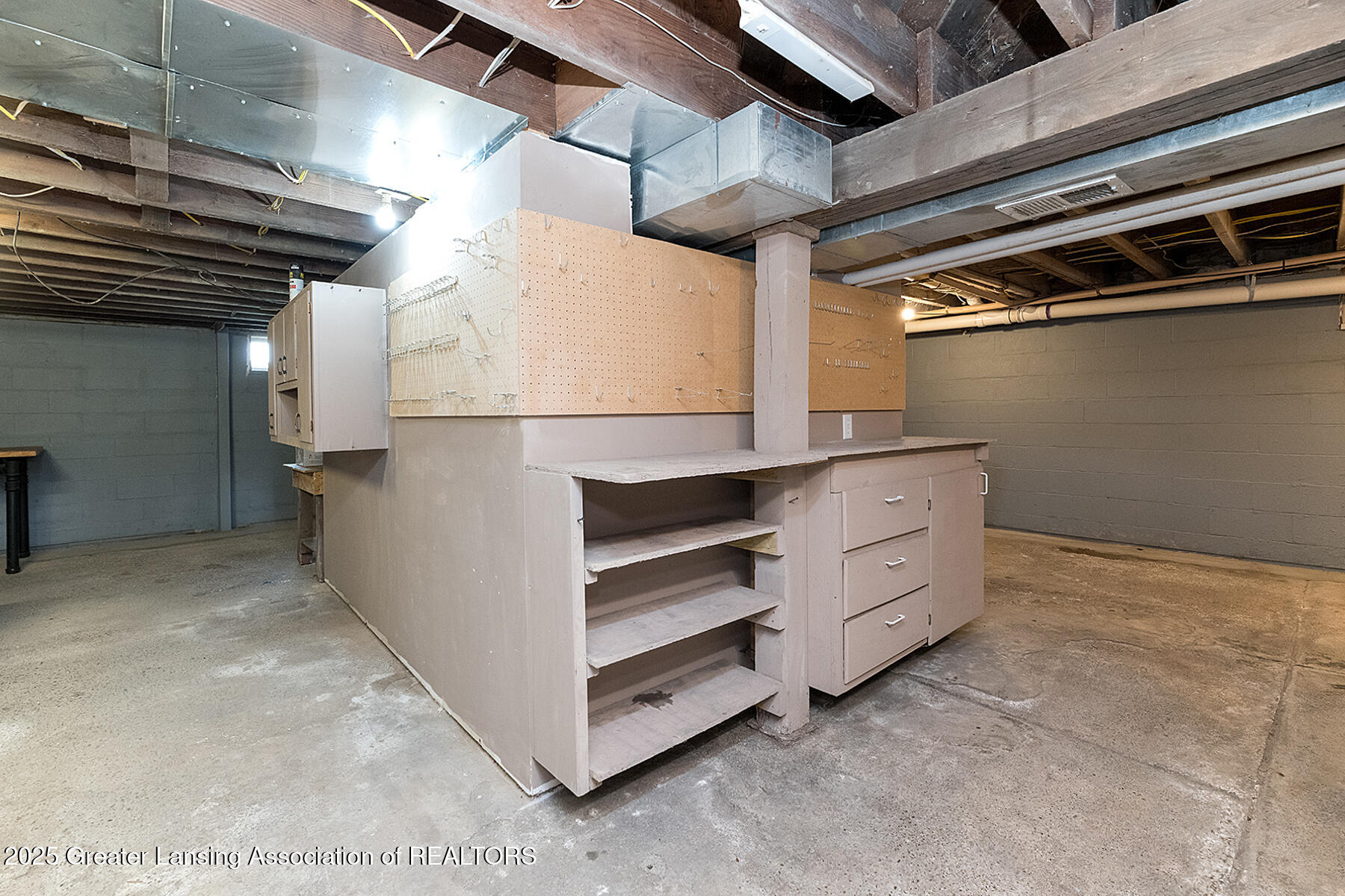 Riley Township, Michigan 48820, United States, 2 Bedrooms Bedrooms, ,1 BathroomBathrooms,Residential,Pending,142070