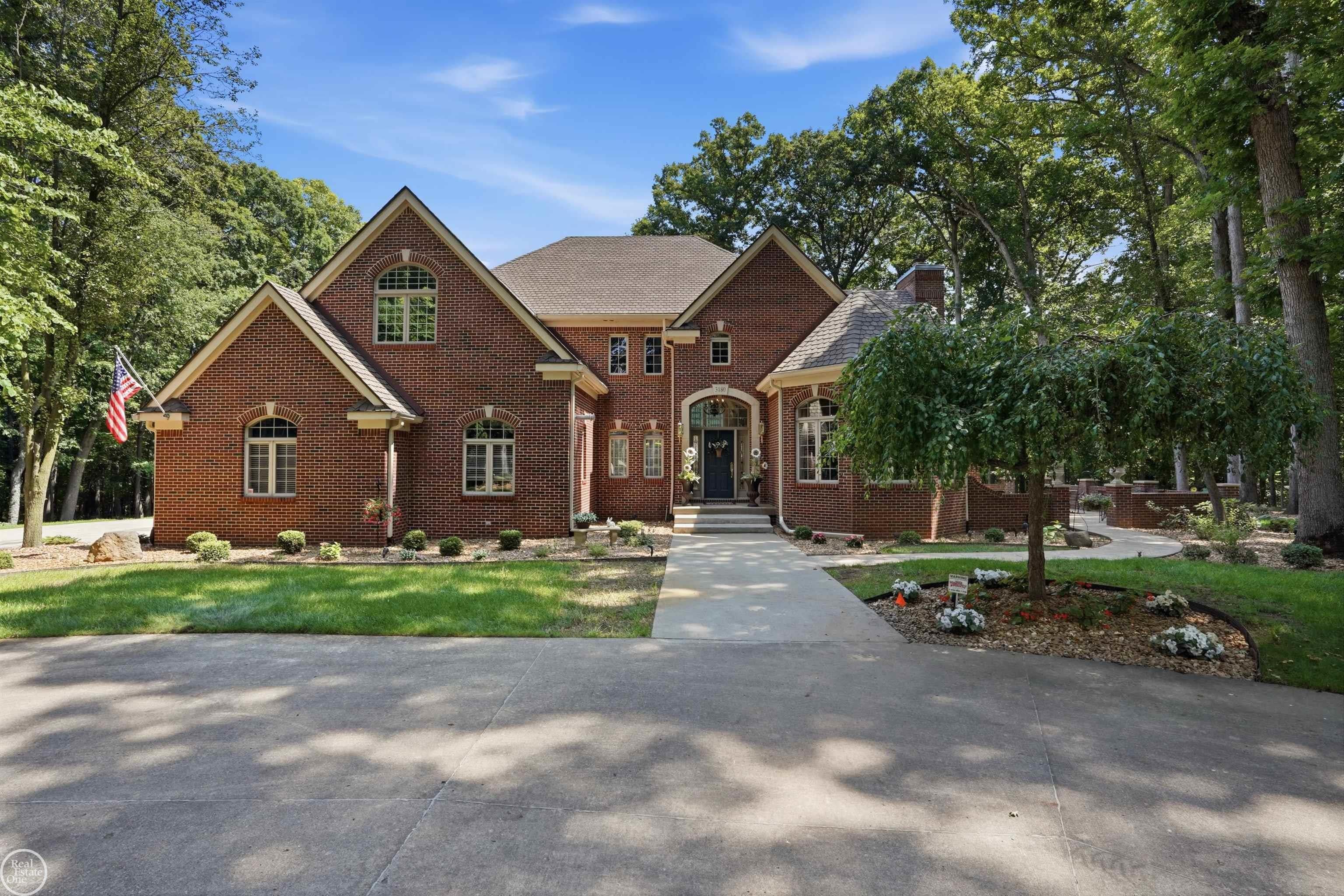 3180 Canyon Oaks Trail