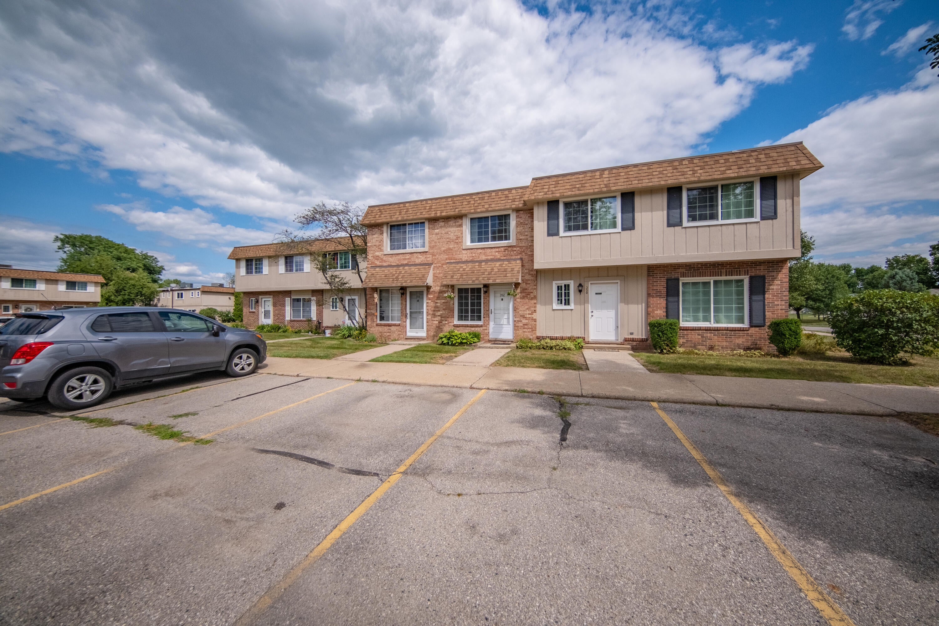 352 Riverbend Drive