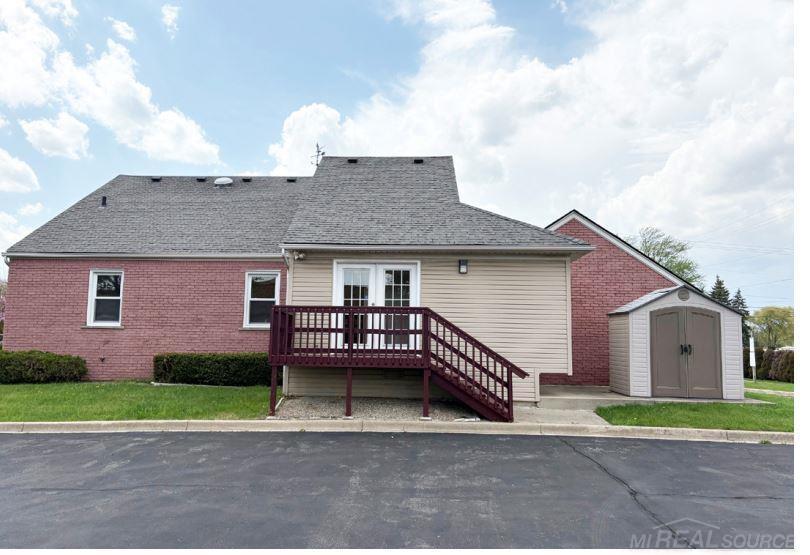 31500 Schoenherr Road