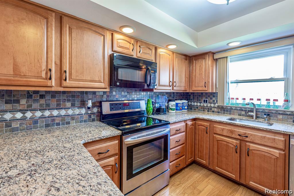 4426 Knightsbridge Lane