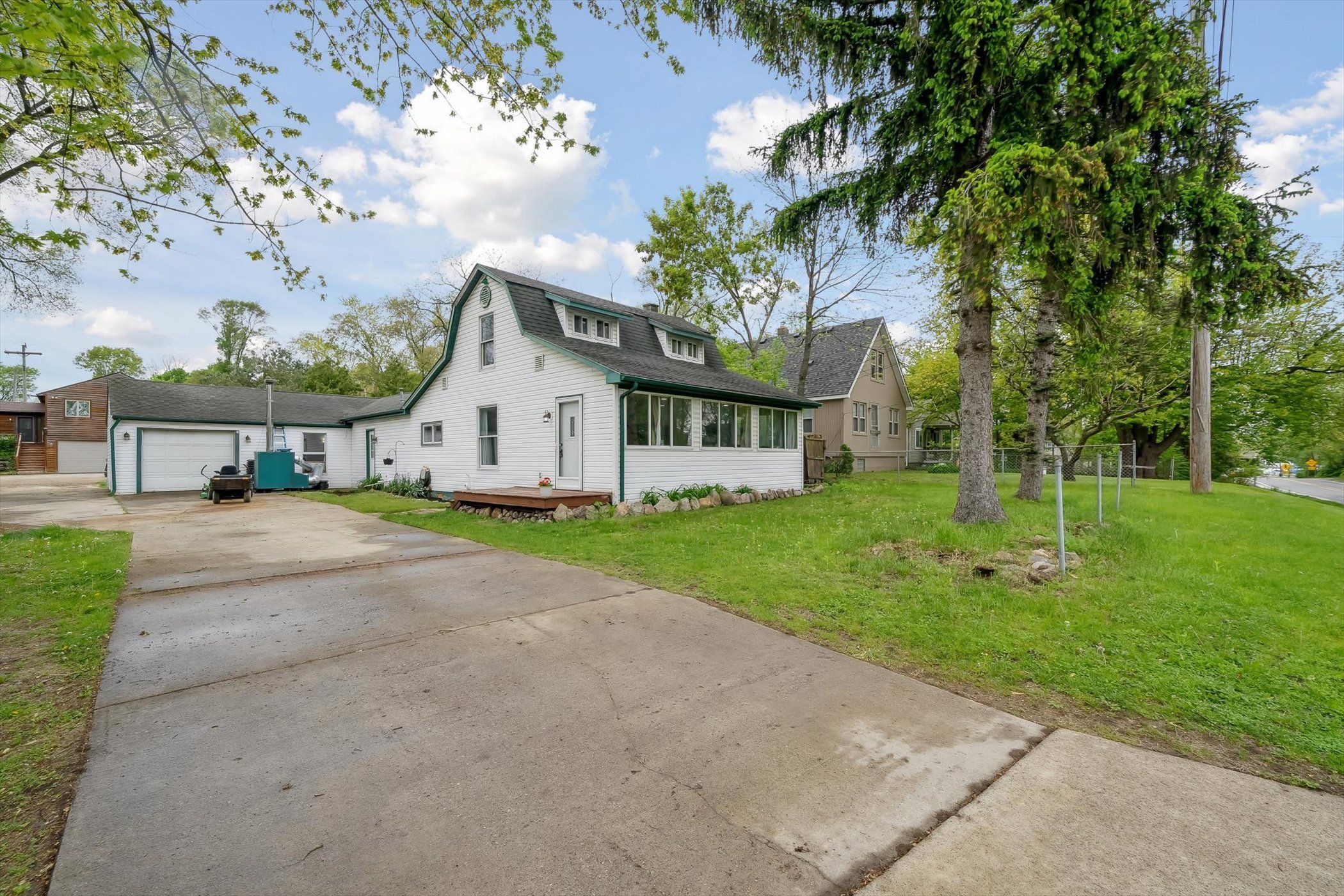2349 N DUCK LAKE Road