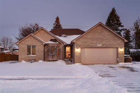 39780 Southpointe Avenue Harrison Charter Township MI 48045