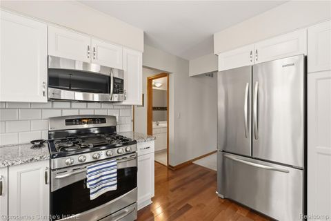 Tiny photo for 39780 Southpointe Avenue, Harrison Charter Township, MI 48045 (MLS # 20251060842)