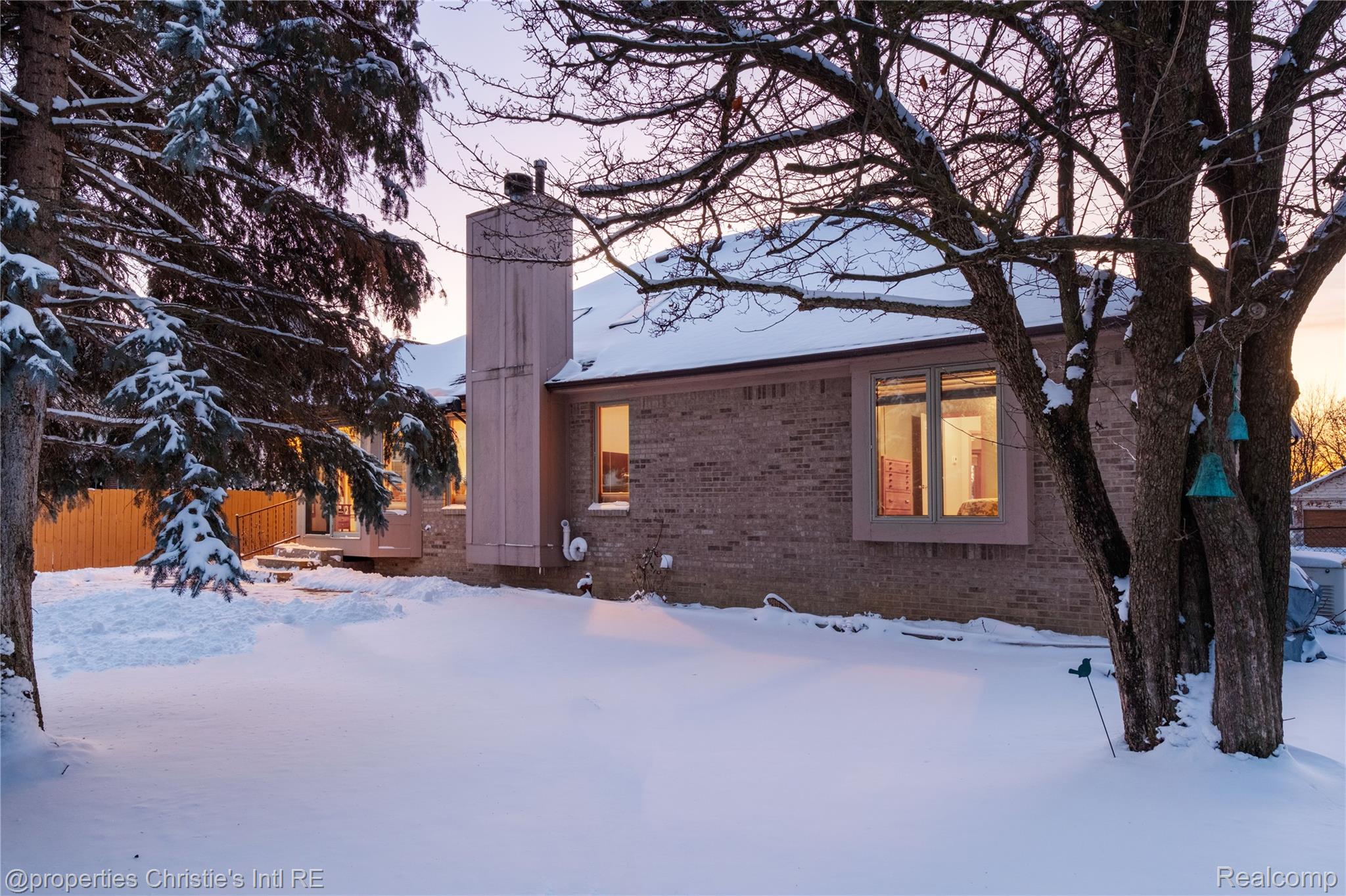 39780 Southpointe Avenue