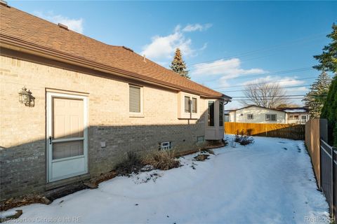 Tiny photo for 39780 Southpointe Avenue, Harrison Charter Township, MI 48045 (MLS # 20251060842)