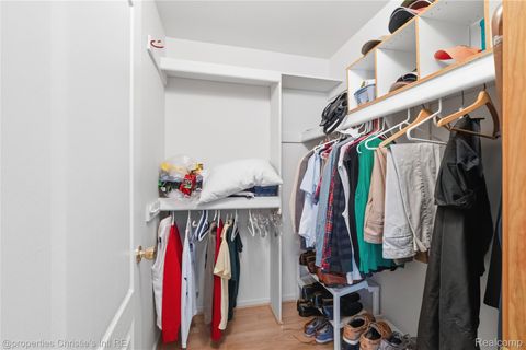 Tiny photo for 39780 Southpointe Avenue, Harrison Charter Township, MI 48045 (MLS # 20251060842)