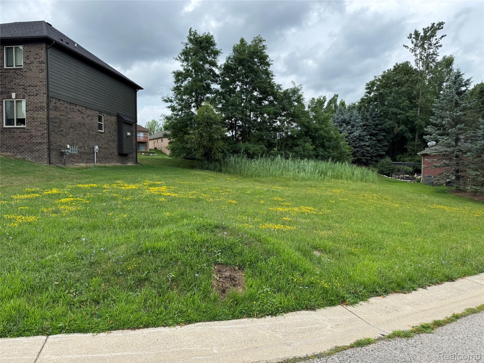 3633 Thornwood Drive