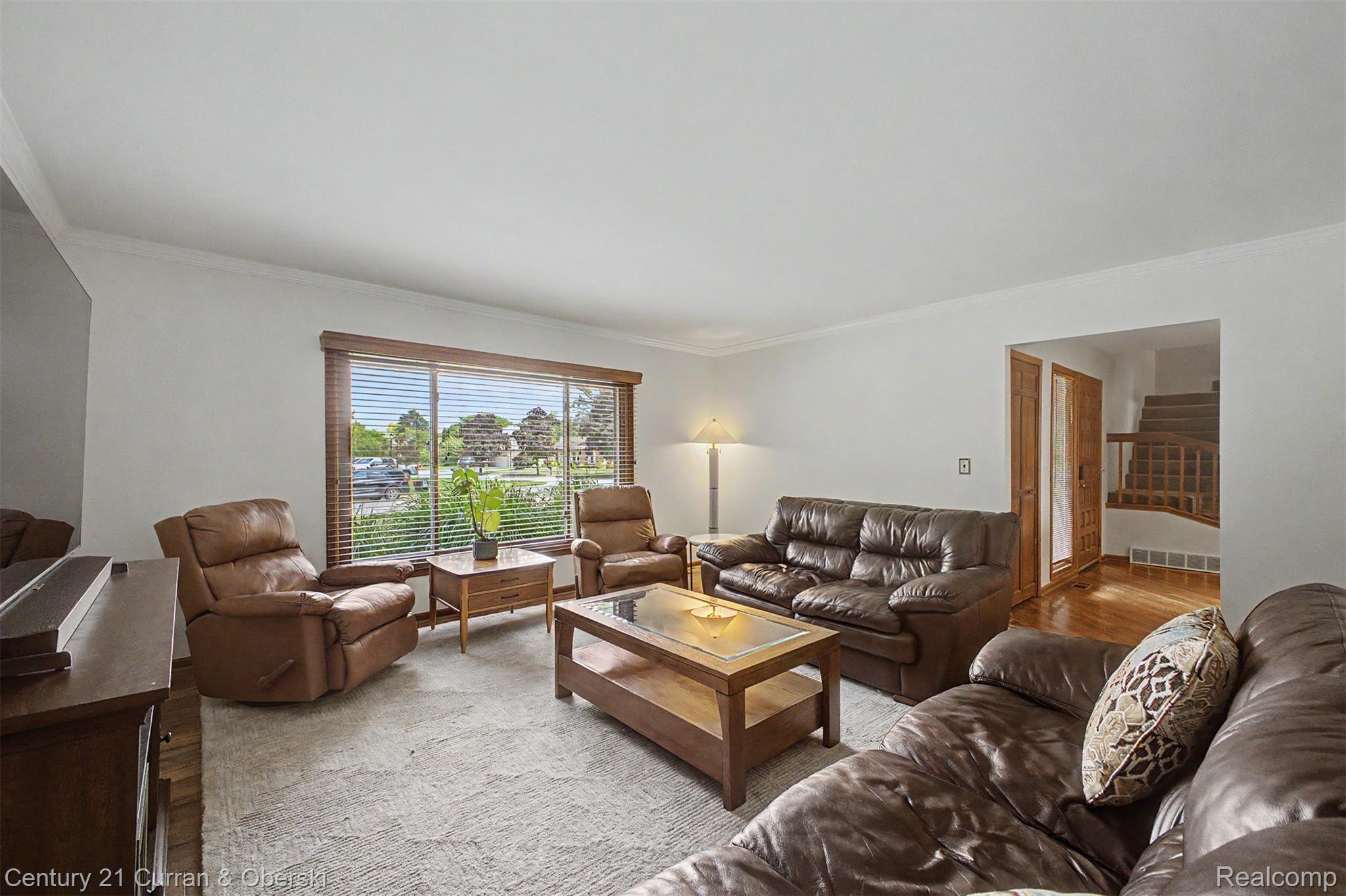 17620 Fox Glen Drive