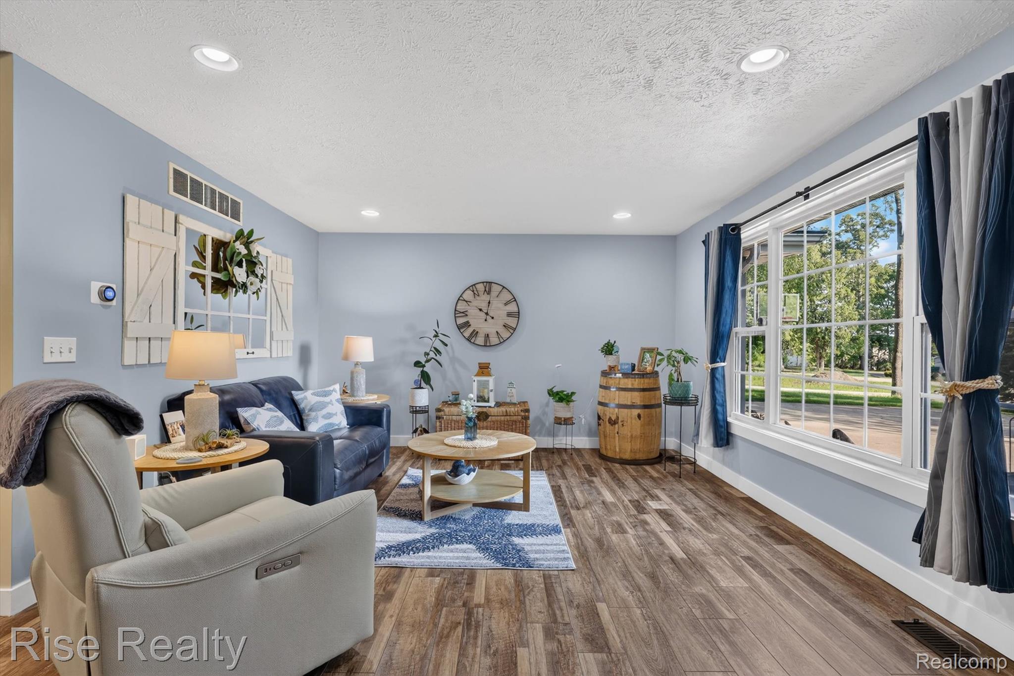 28817 Cedarama Drive