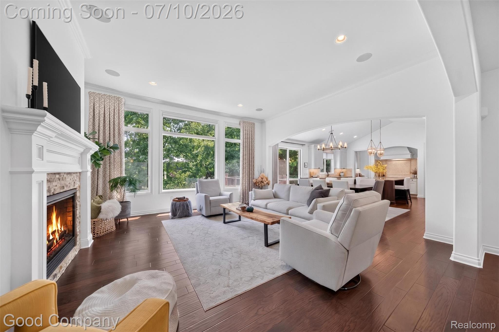 1946 Acorn Glen