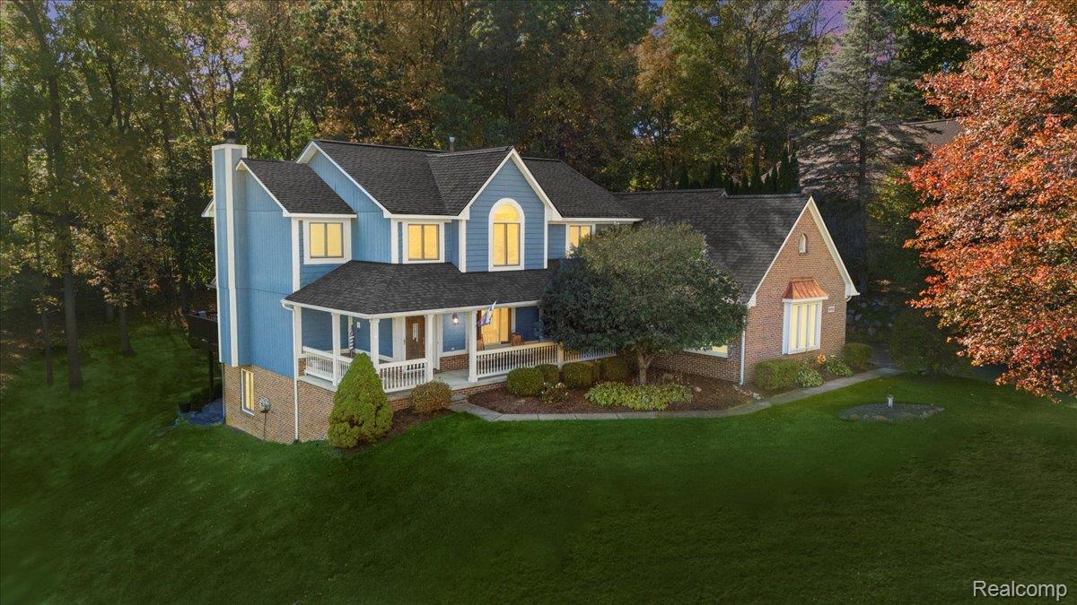 9755 Forest Ridge Drive