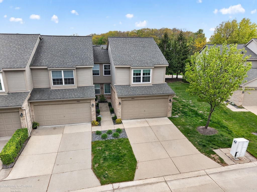 43815 Coachmaker Drive