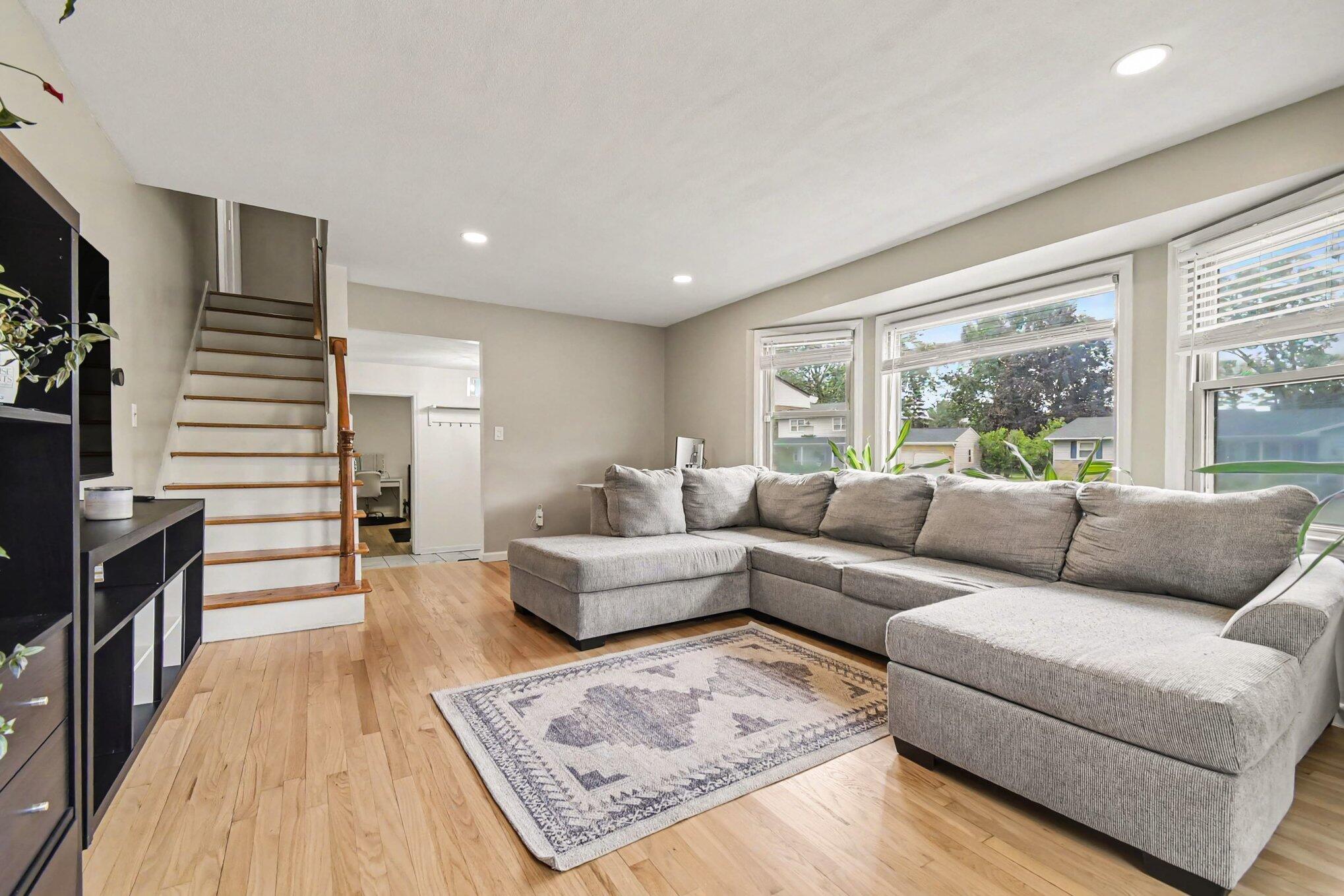3534 Algonac Drive SW