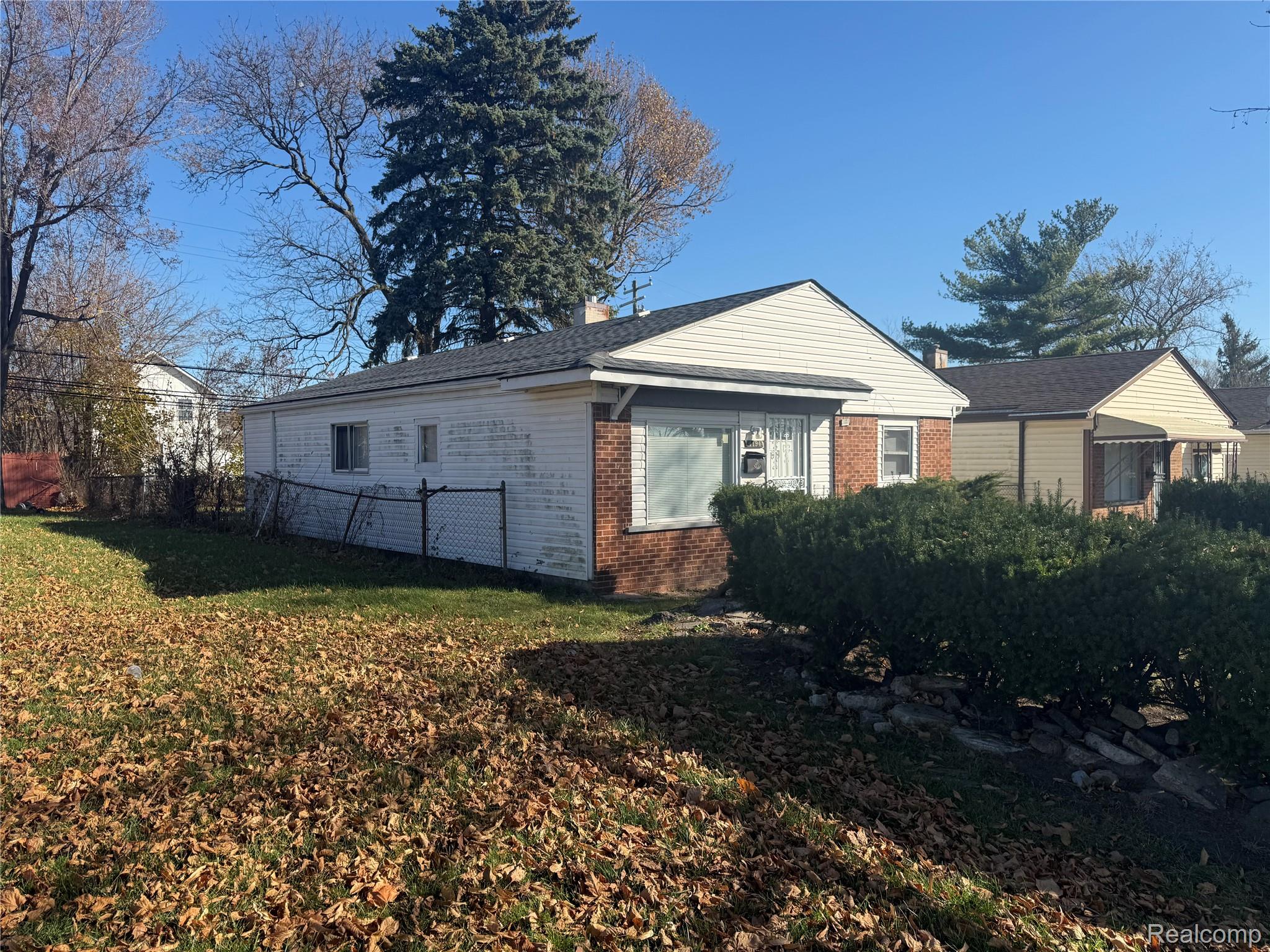 4194 Algonquin Street