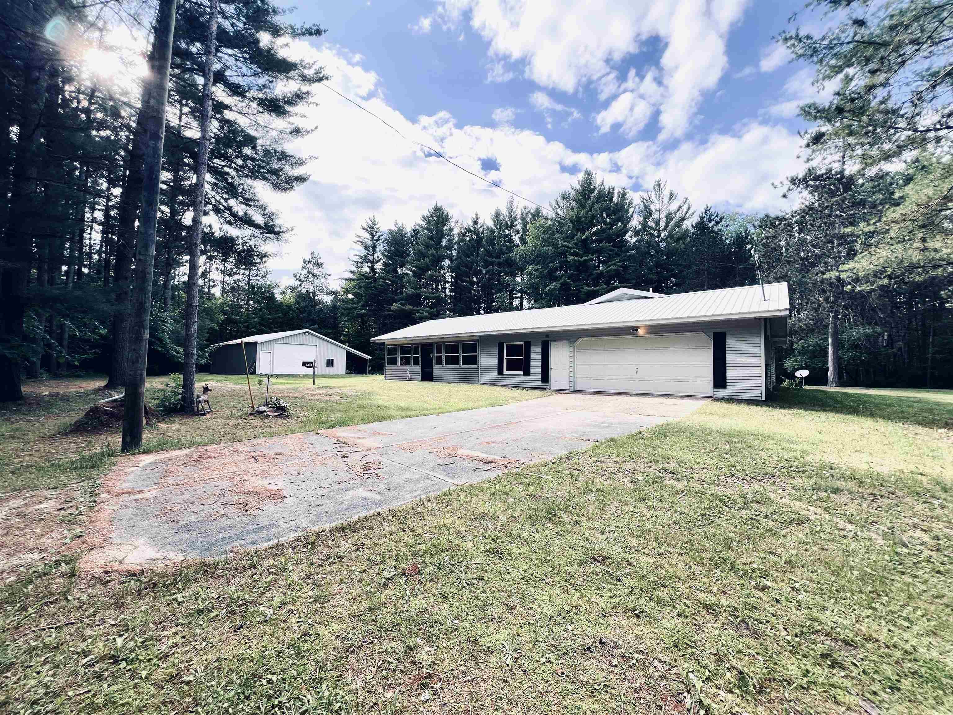 5905 E Moorestown Road