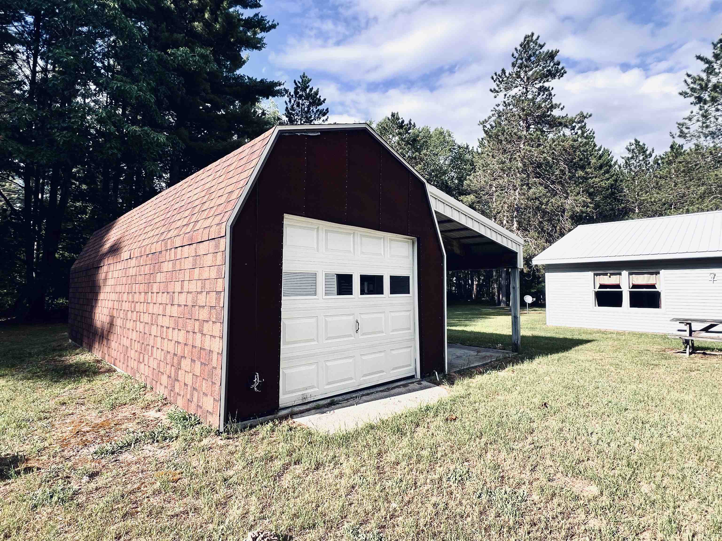 5905 E Moorestown Road