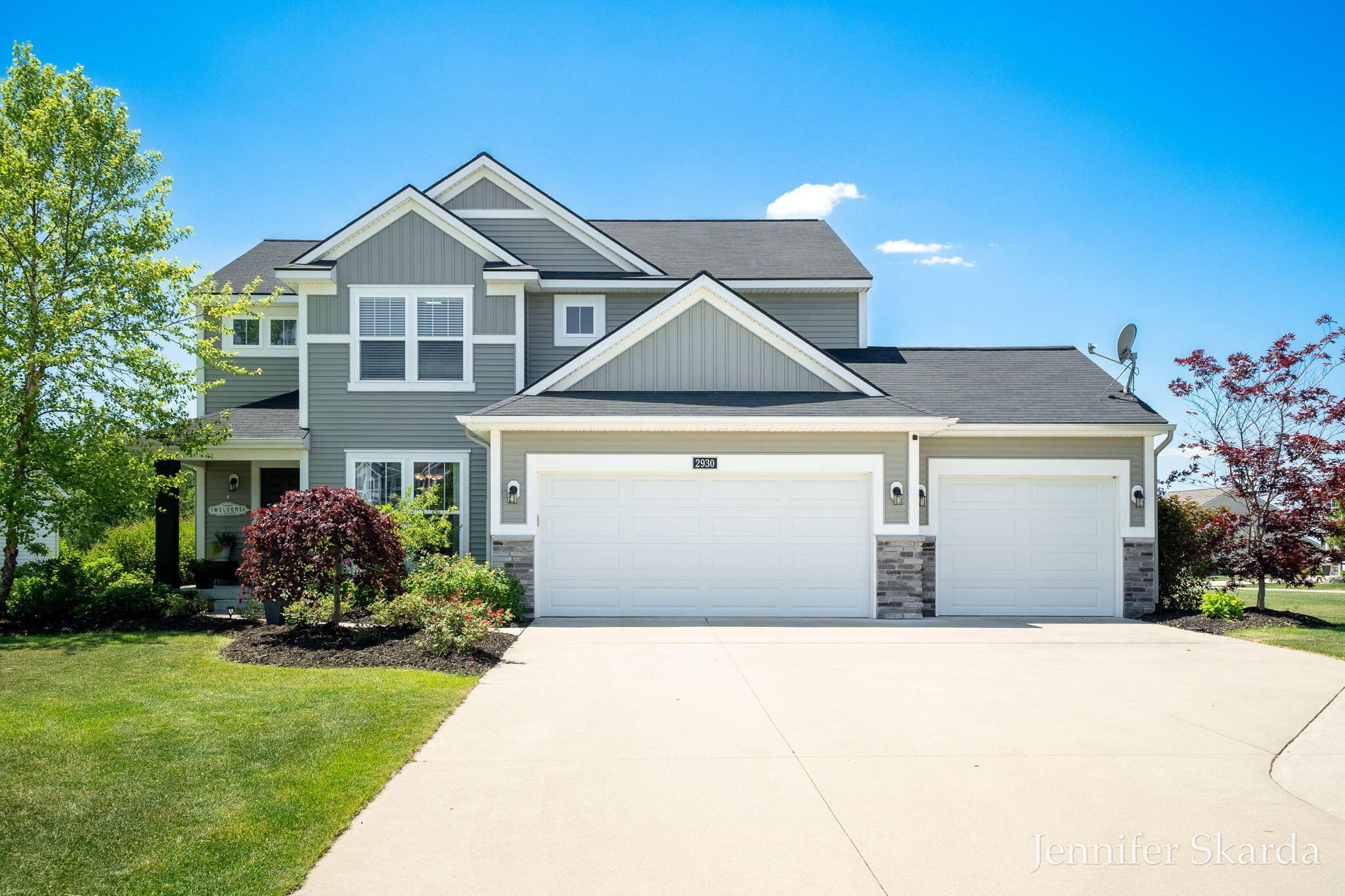 2930 E Morgan Trail NE