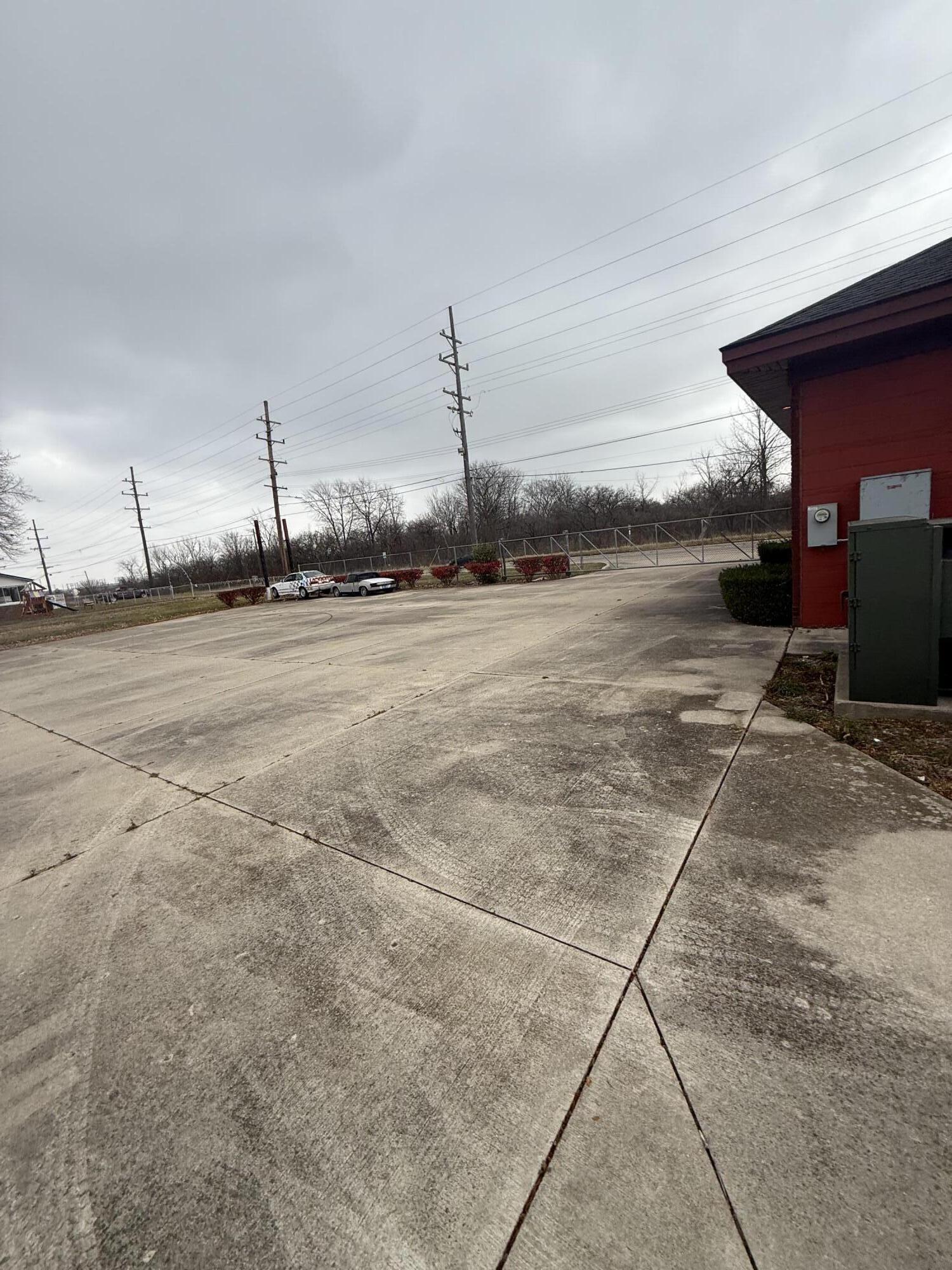 5700 W Jefferson Avenue