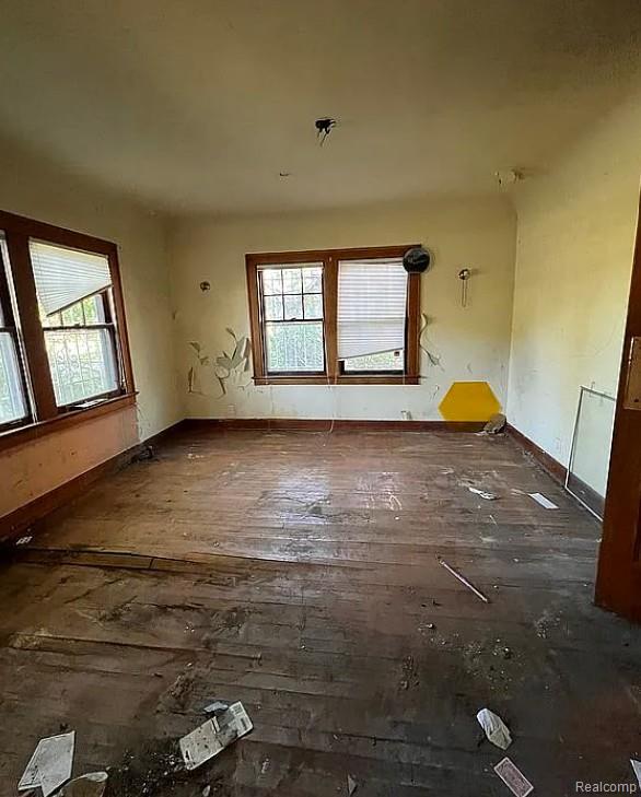 1013 W Hamilton Avenue