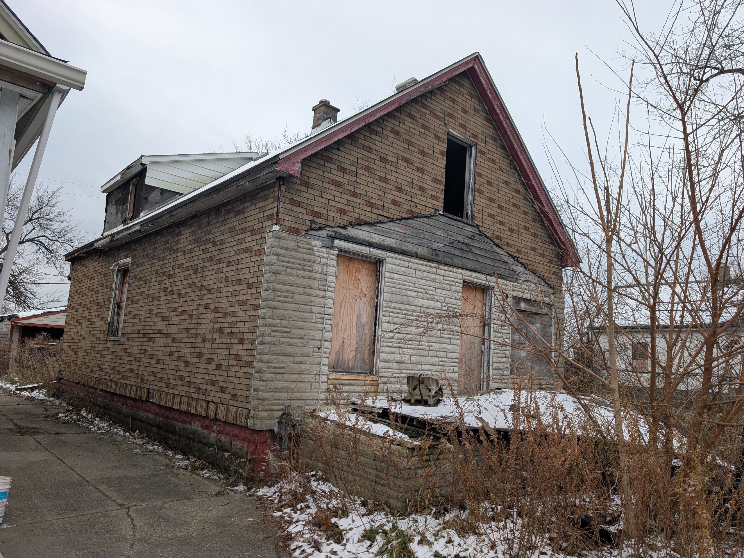 1984 DEARING Street