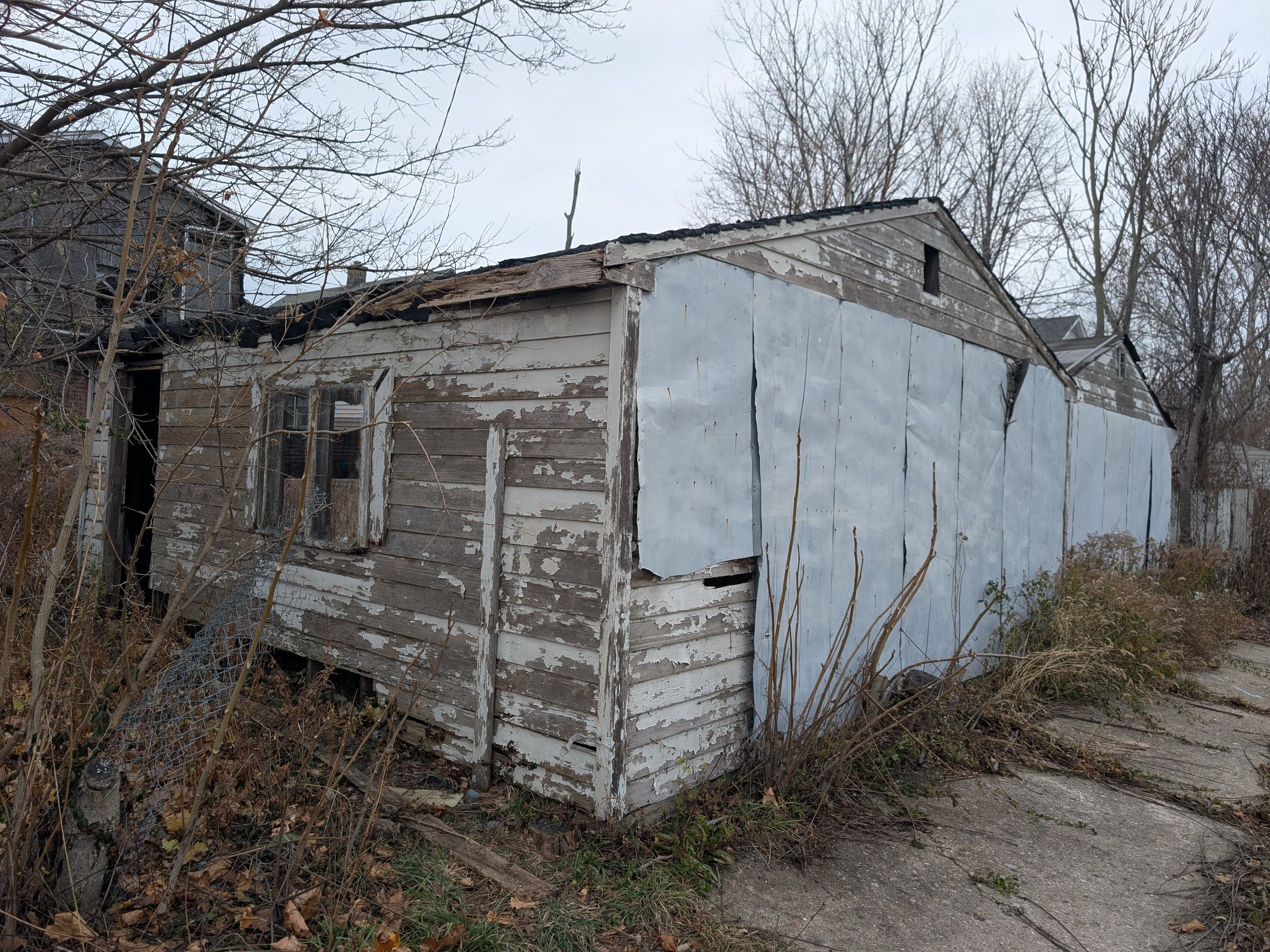 1984 DEARING Street