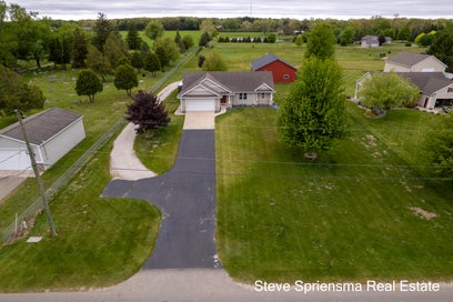 12717 60th Avenue Allendale Charter Township MI 49401