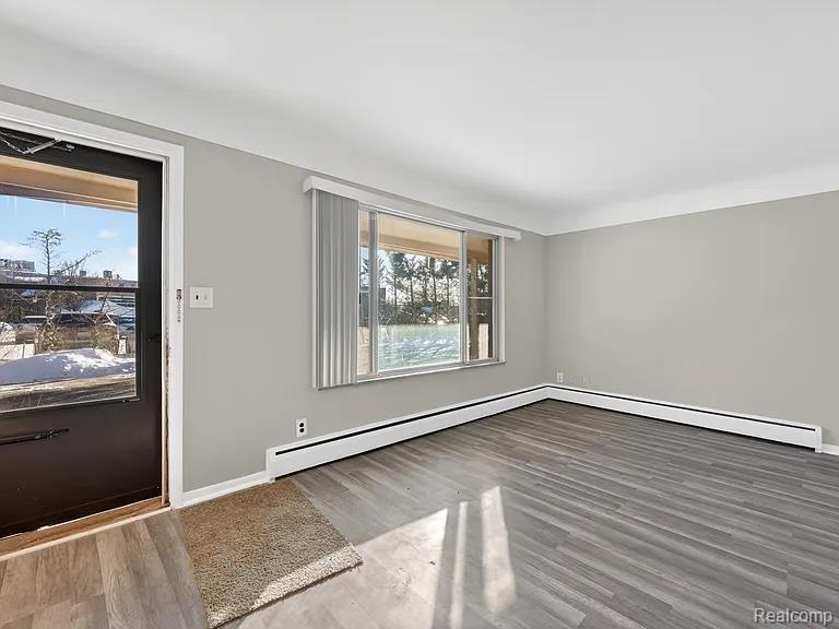 23 W Burdick Street 4