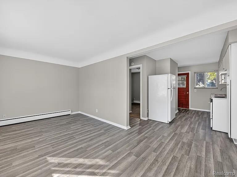 23 W Burdick Street 4