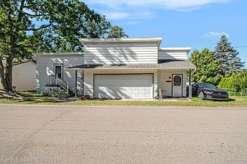 1734 Forest Road Harrison City MI 48625