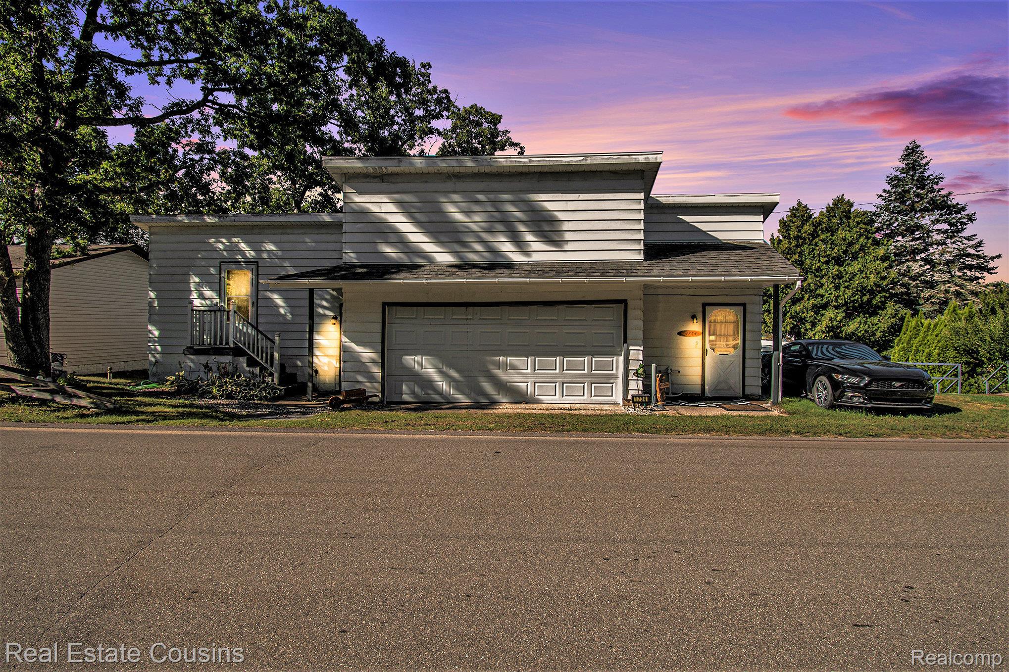 1734 Forest Road