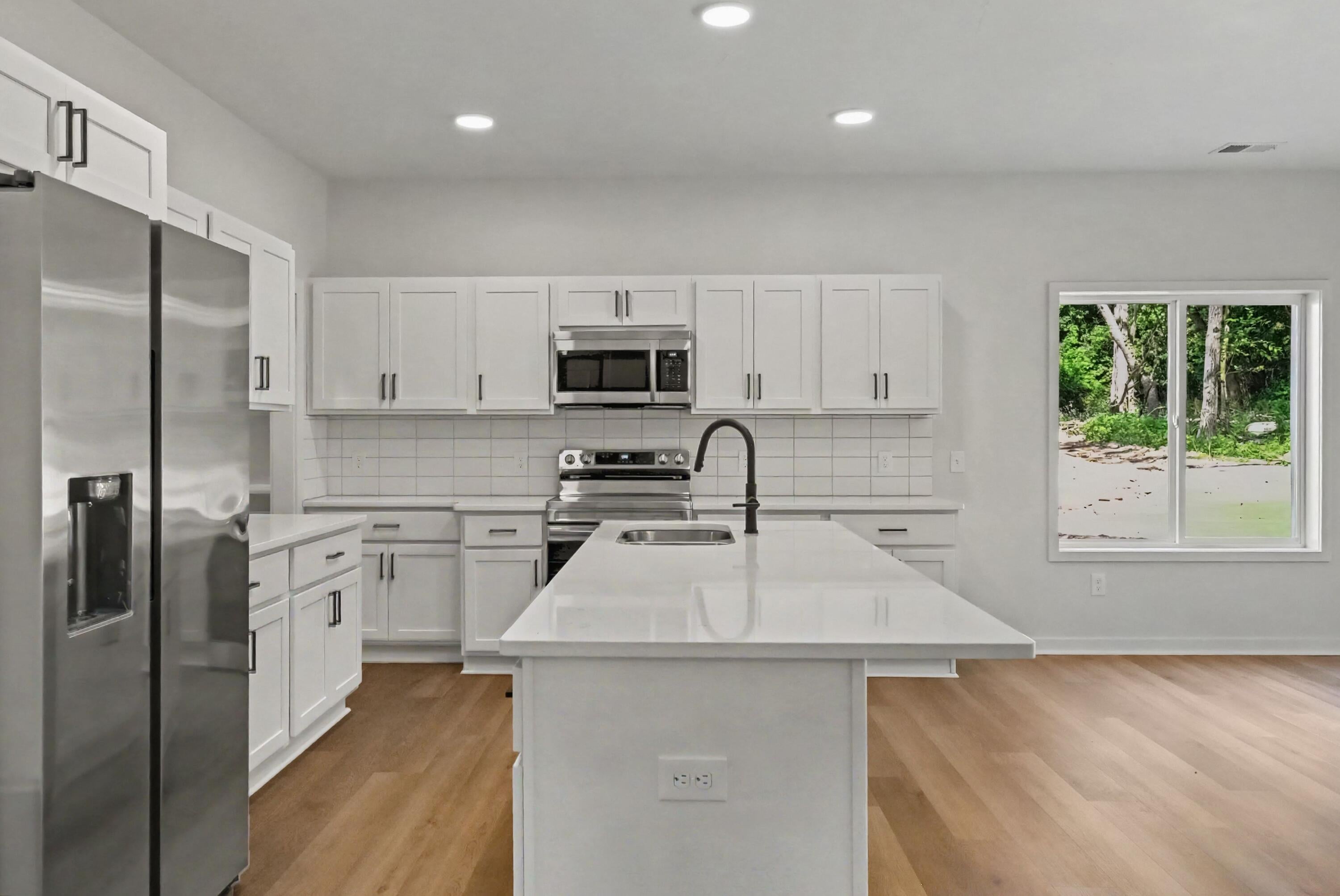 1480 W Valley