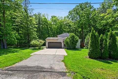 Tiny photo for 23493 Cora Avenue, Farmington Hills City, MI 48336 (MLS # 20261037261)