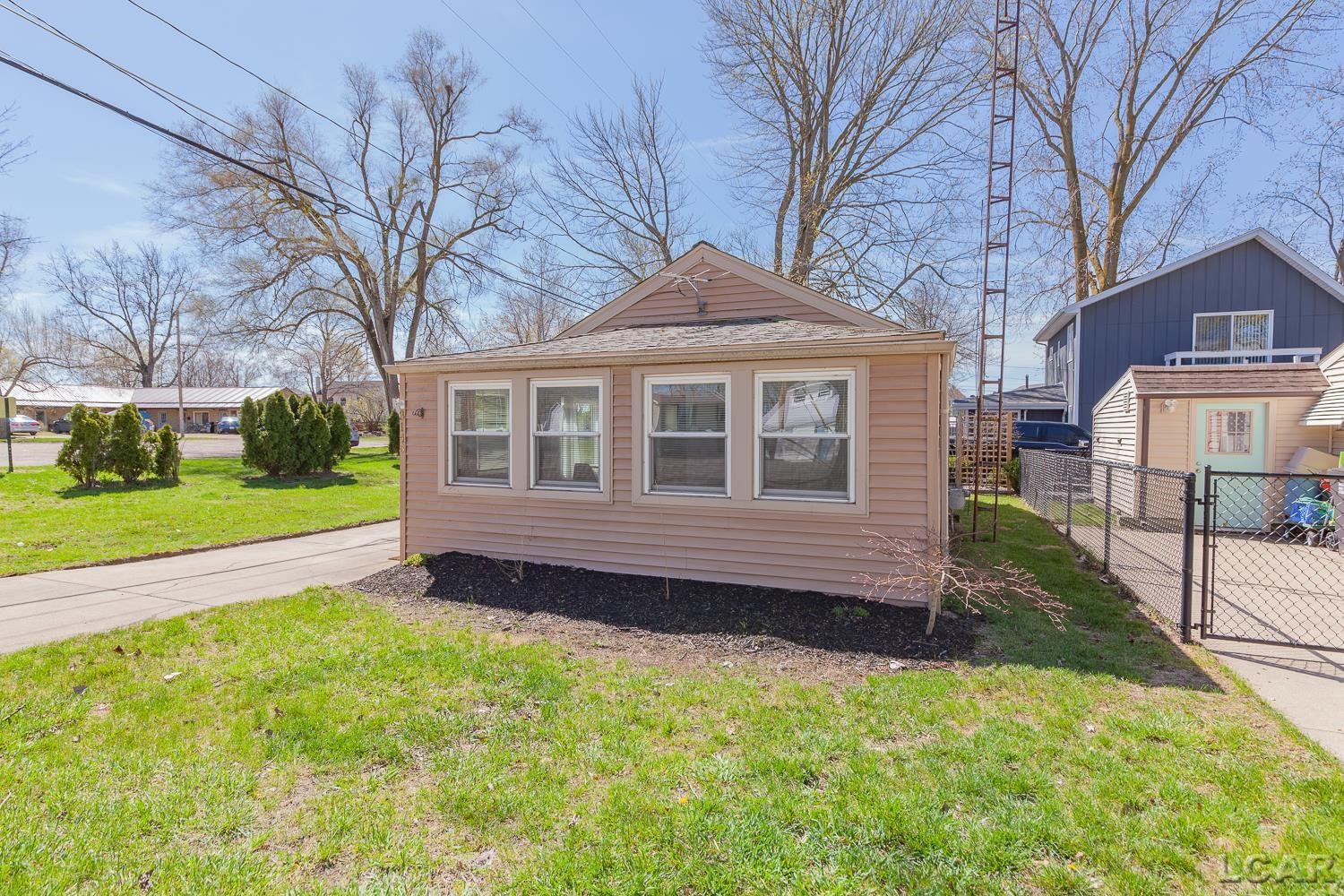 3145 Round Lake Highway