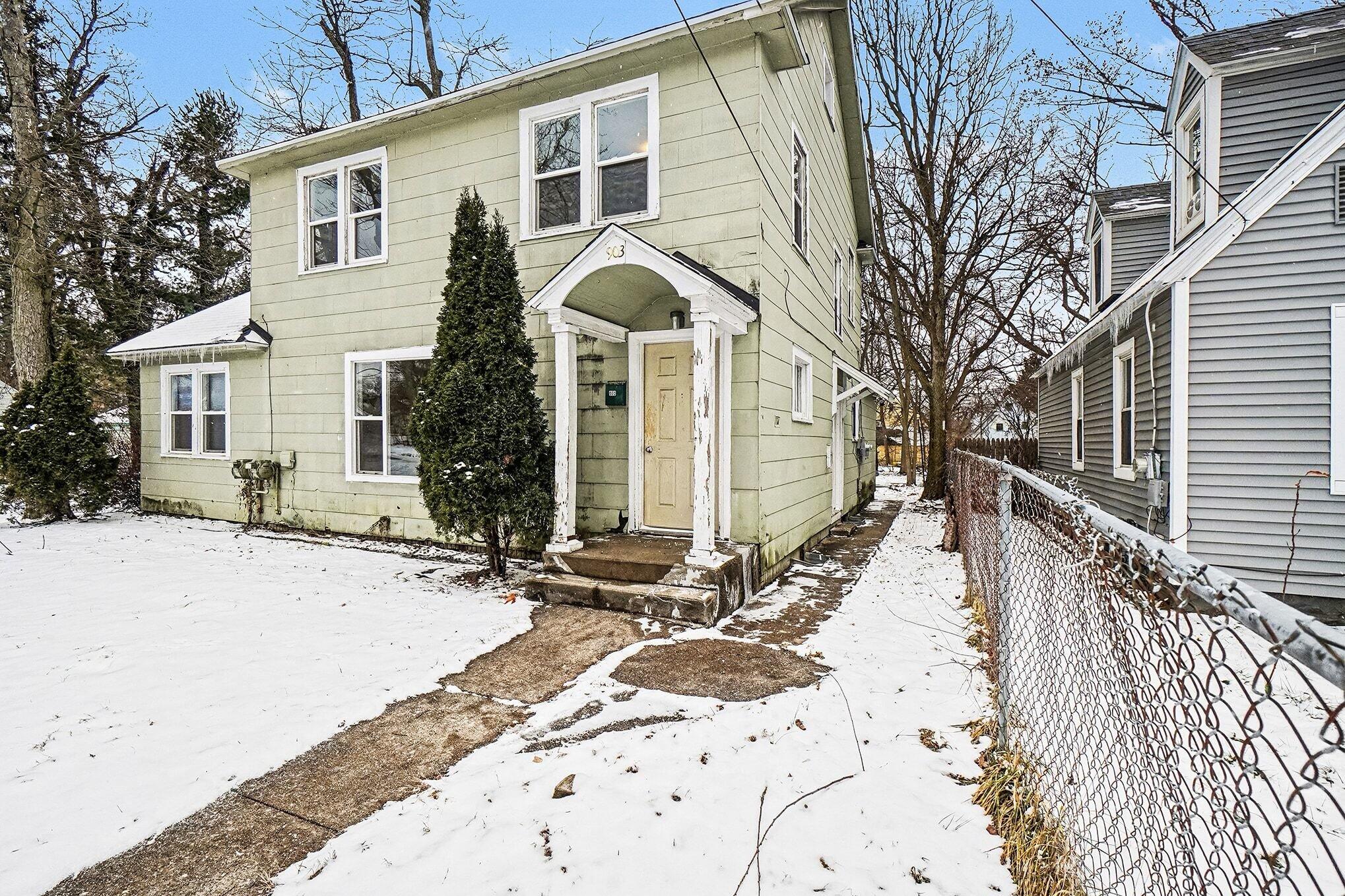 903 Southworth Terrace