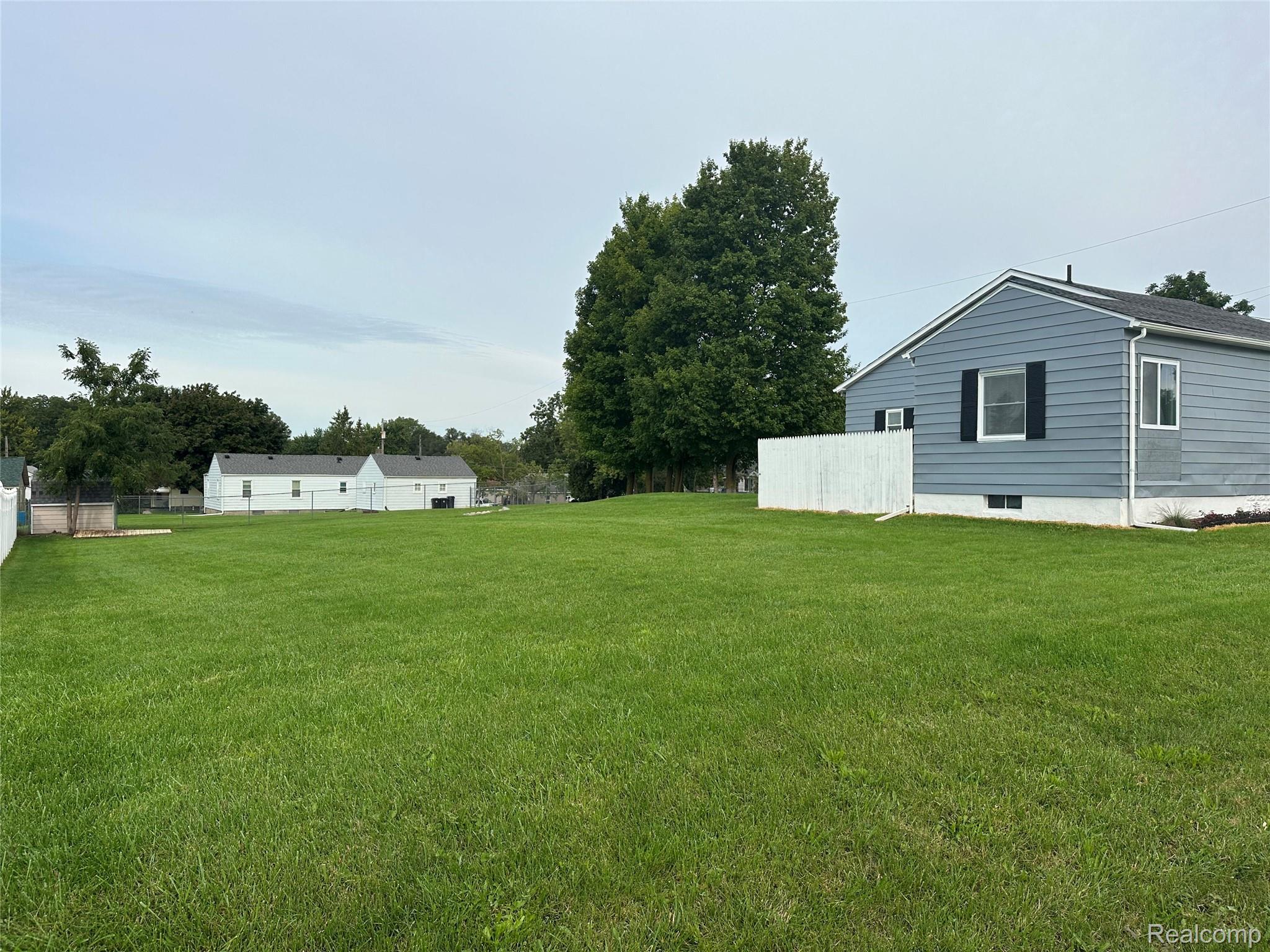 1574 S Graham Road
