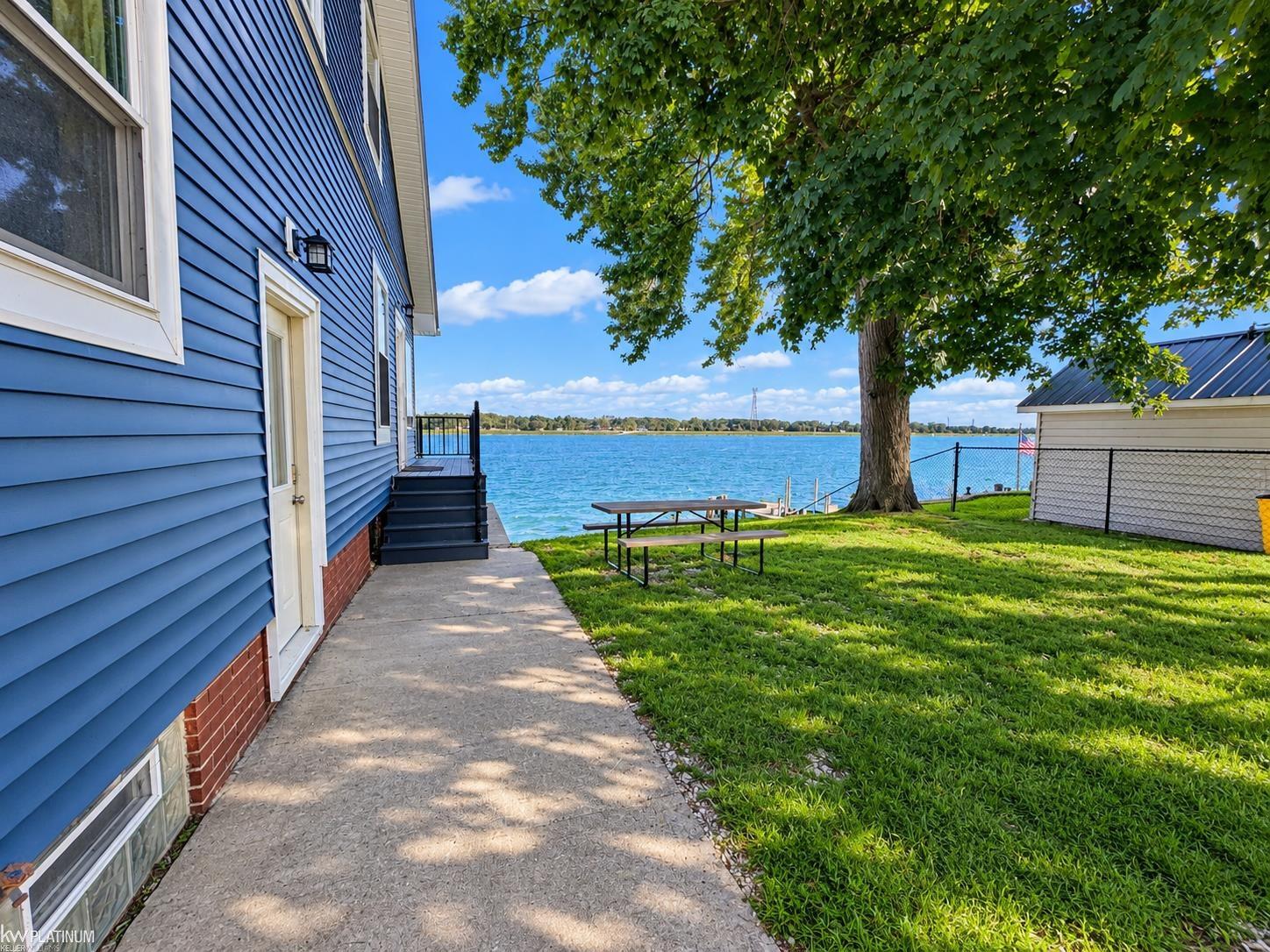 207 Gratiot Boulevard