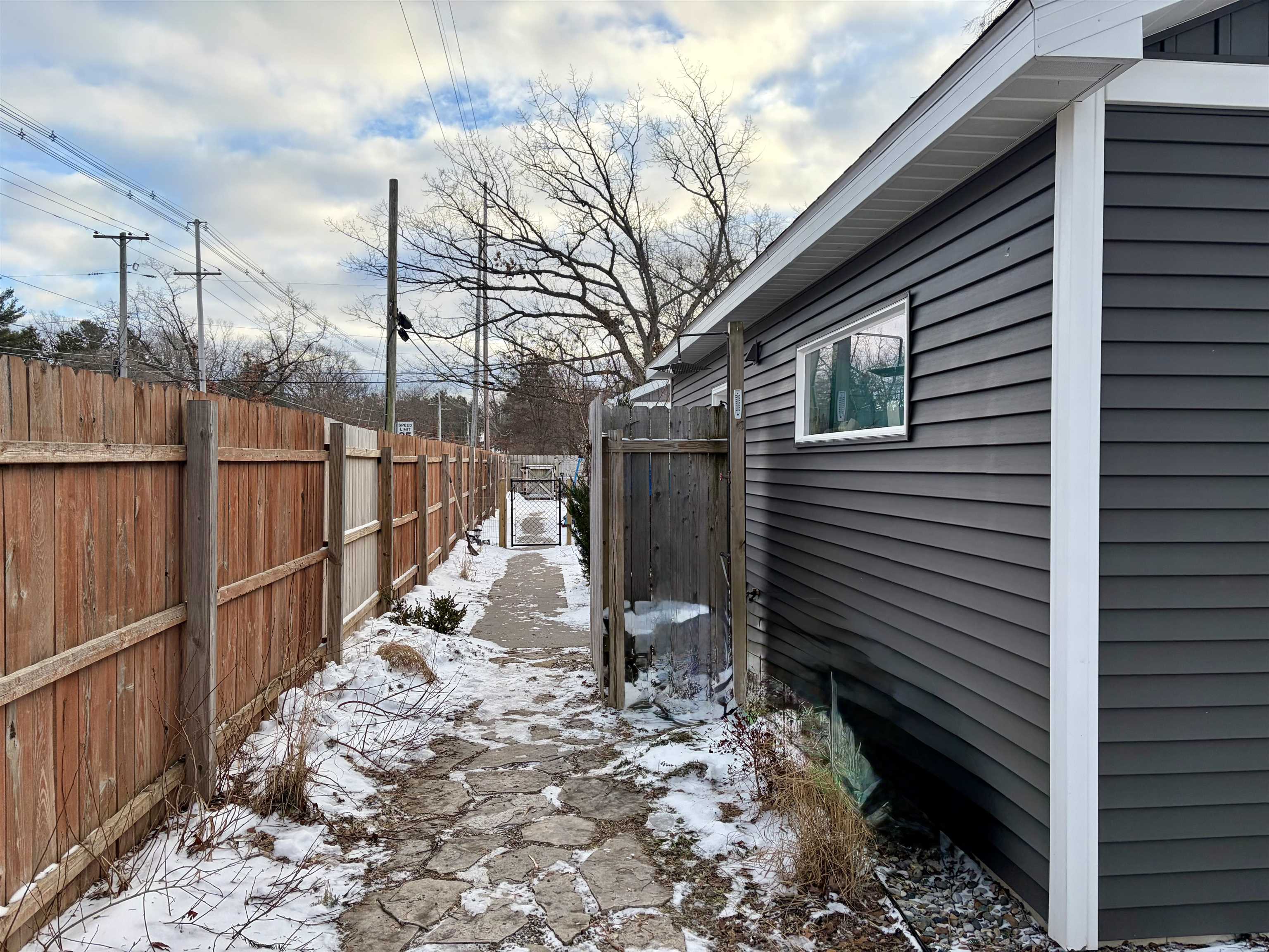 152 E Fourteenth Street