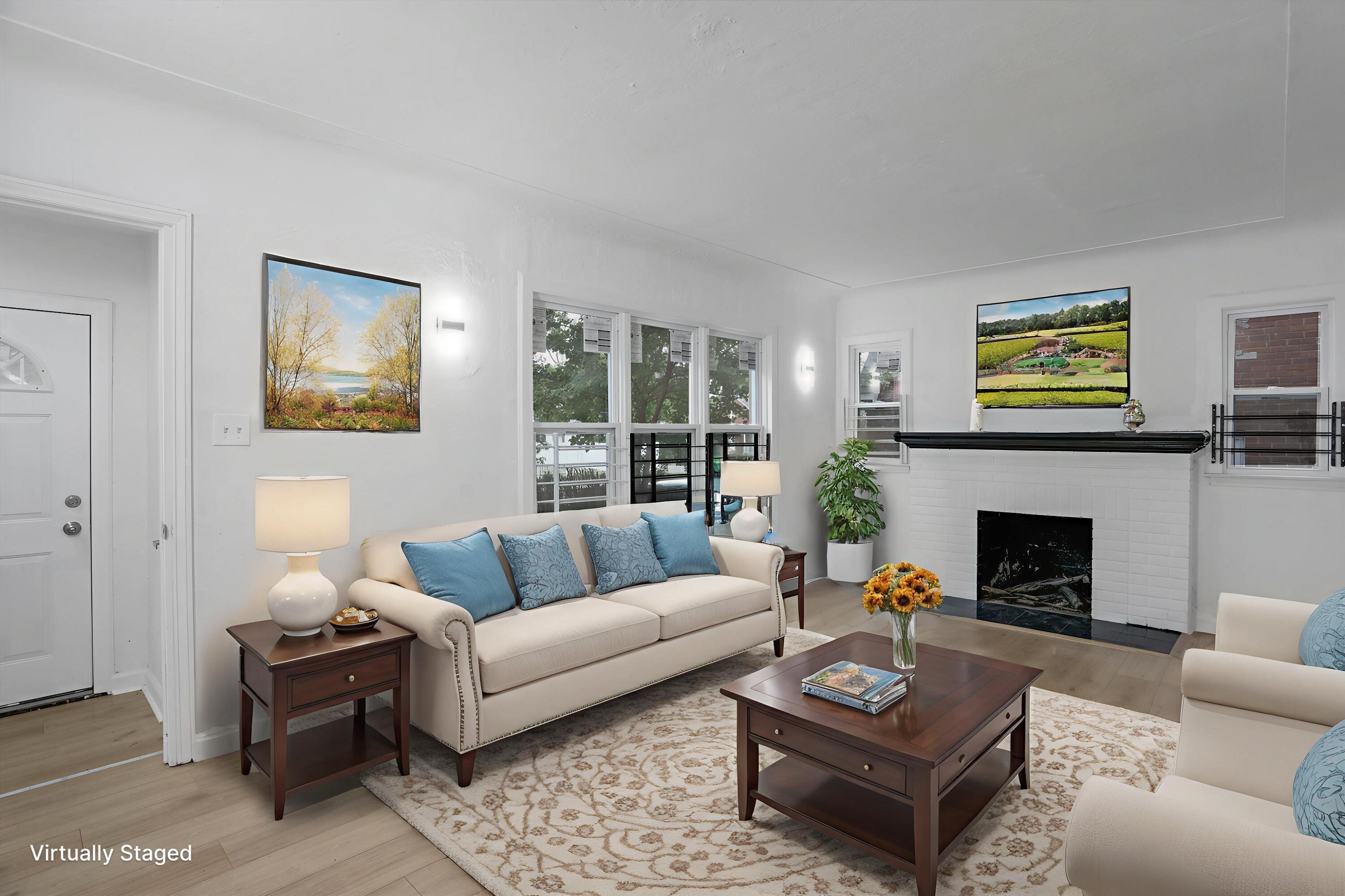 15784 Pinehurst Street